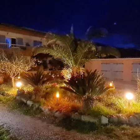 A - 20 M² - Terrasse Accueillante Lejlighed Hyères