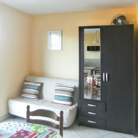 Apartament A - 20 M² - Terrasse Accueillante Hyères